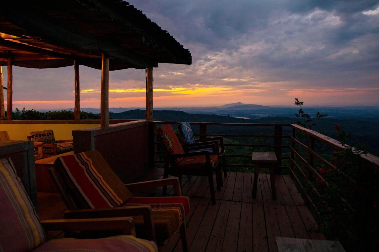 Isunga Lodge Kibale National Park Eksteriør billede