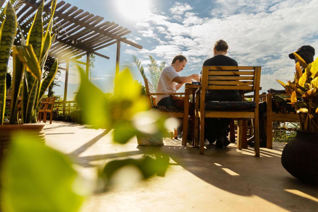 Isunga Lodge Kibale National Park Eksteriør billede