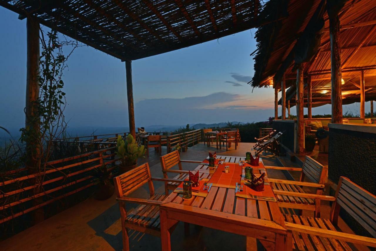 Isunga Lodge Kibale National Park Eksteriør billede